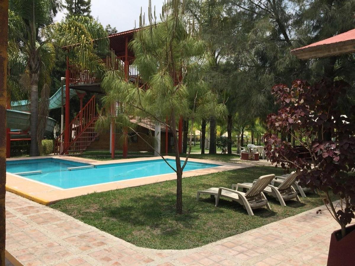 Parque Girasoles Balneario & Cabanas San Francisco Del Rincon Exterior photo