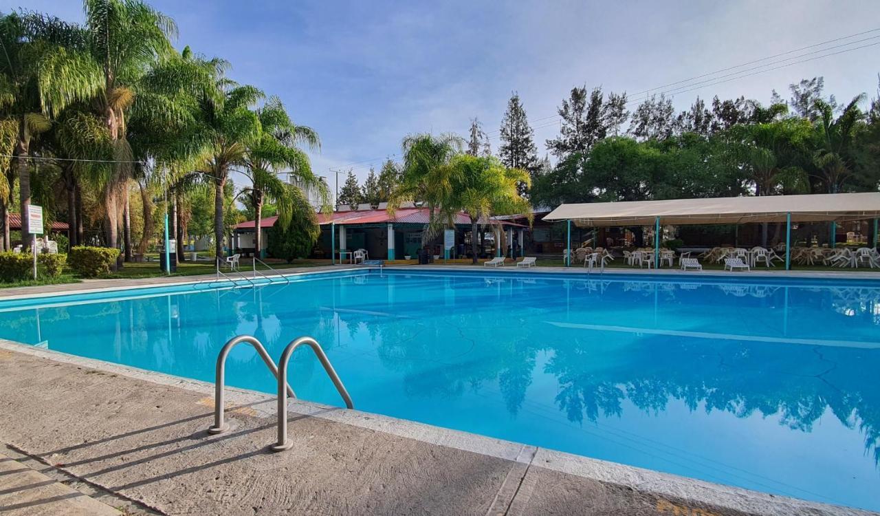 Parque Girasoles Balneario & Cabanas San Francisco Del Rincon Exterior photo