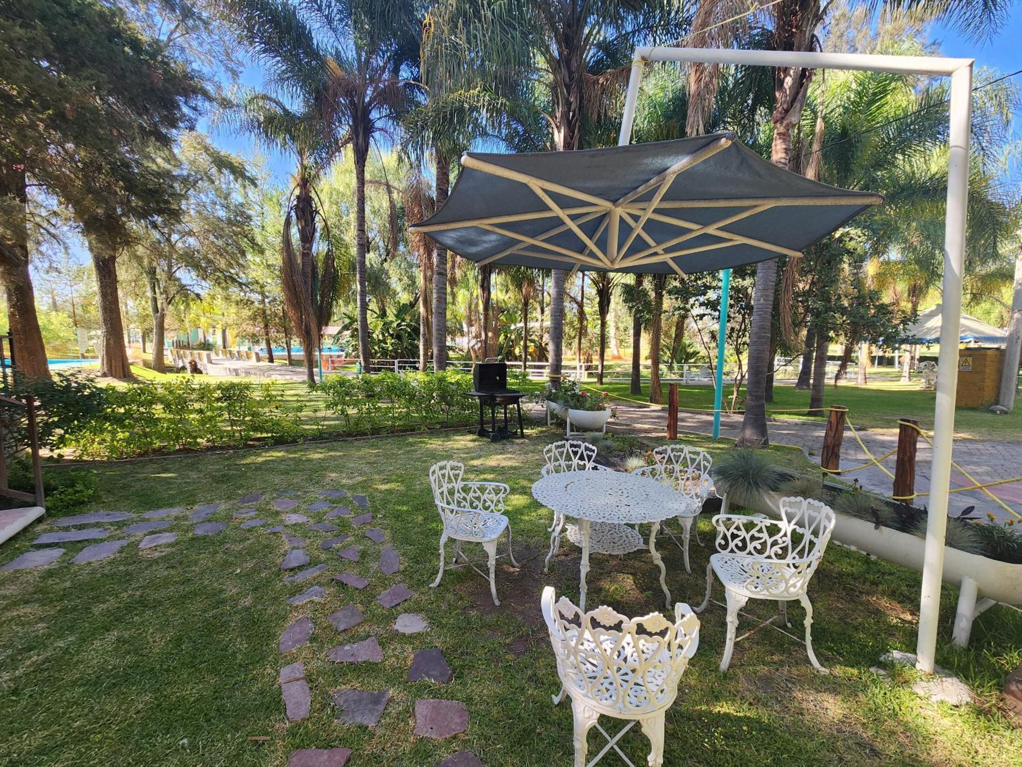 Parque Girasoles Balneario & Cabanas San Francisco Del Rincon Exterior photo
